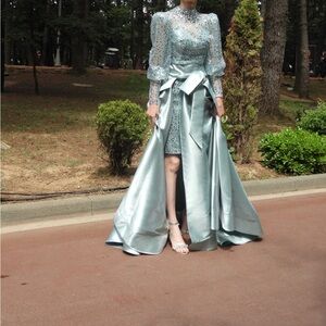 Elegant Metallic Gown with Bow Detail
